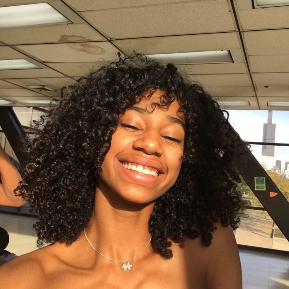 Meet your Posher, Eve